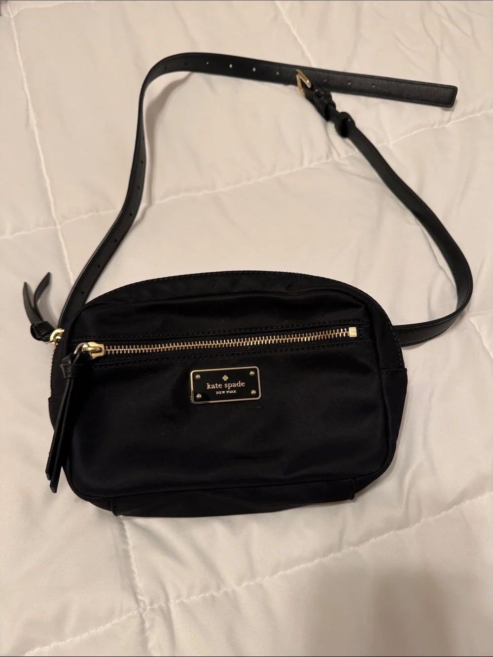 kate spade Black Crossbody Bag - Sleek Everyday Style